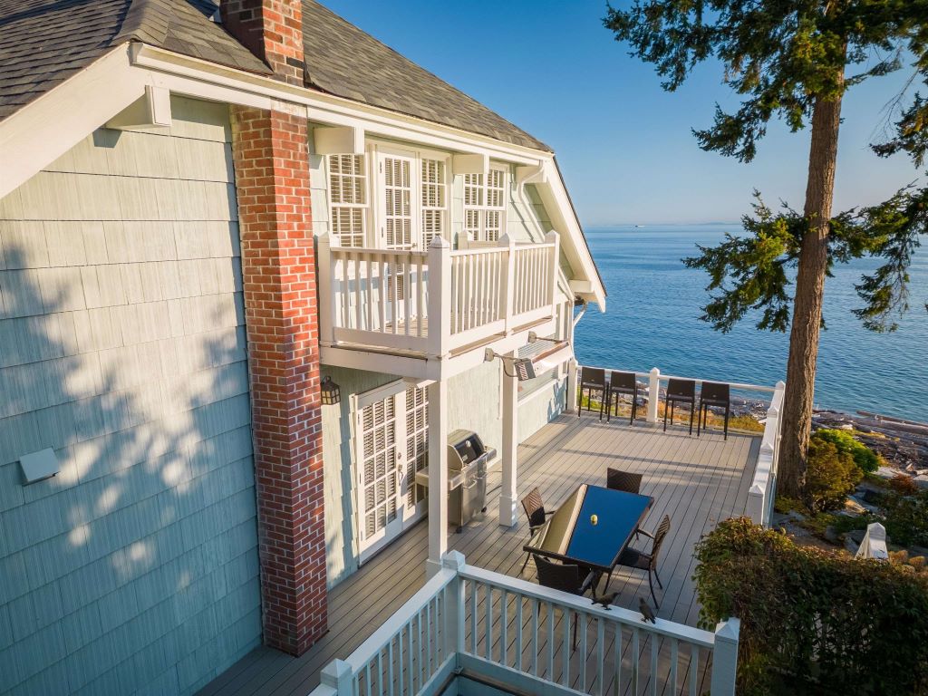 SECHELT WATERFRONT Nickel Bros Residential